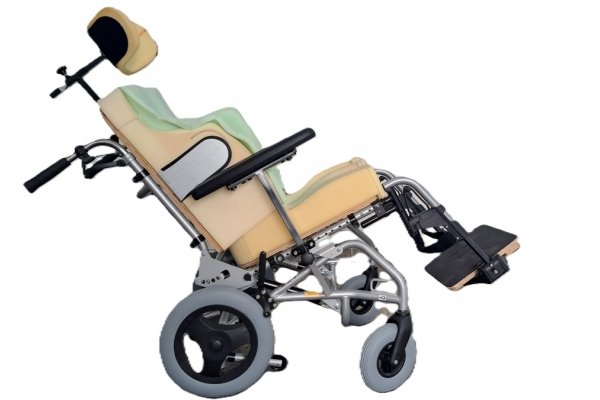 Cadeira de Rodas Adaptada Discovery Ottobock: Estabilidade e Conforto para Pacientes com Alta Necessidade de Suporte